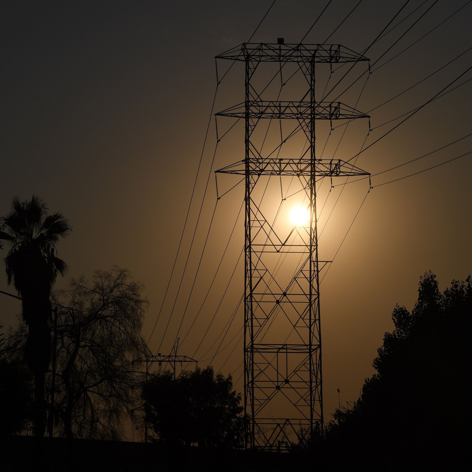 California Avoids Blackouts – For Now 